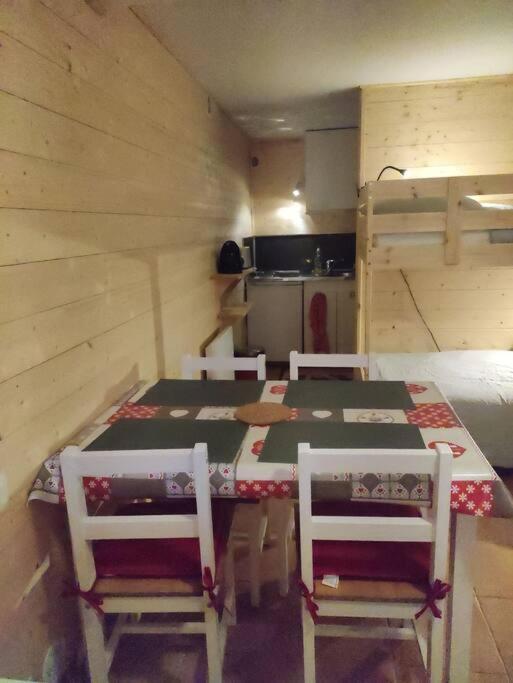 Tres Joli Refait A Neuf Au Calme
